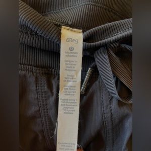 Lululemon dance studio pants size 6 regular